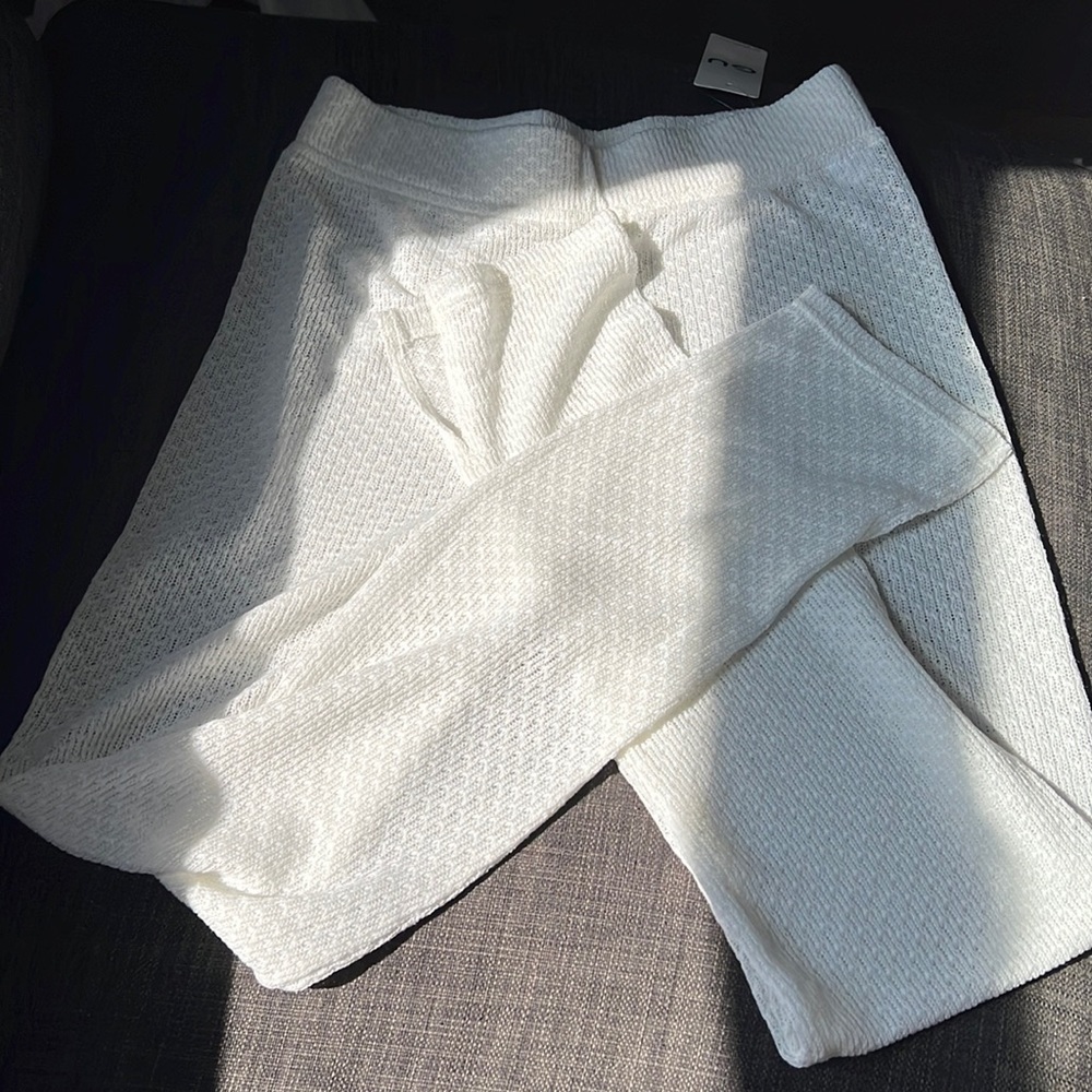GU mesh leggings full-length in off white color size Small (US)